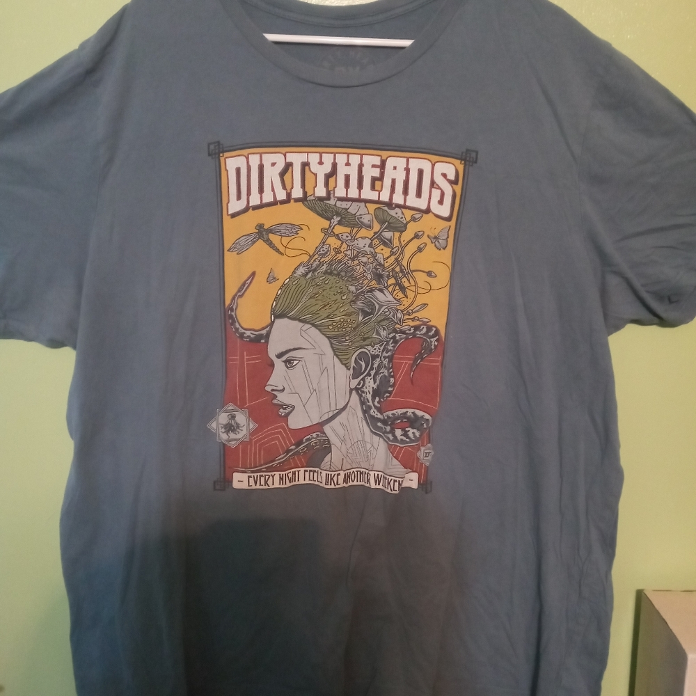 Limited edition dirty heads band T-shirt